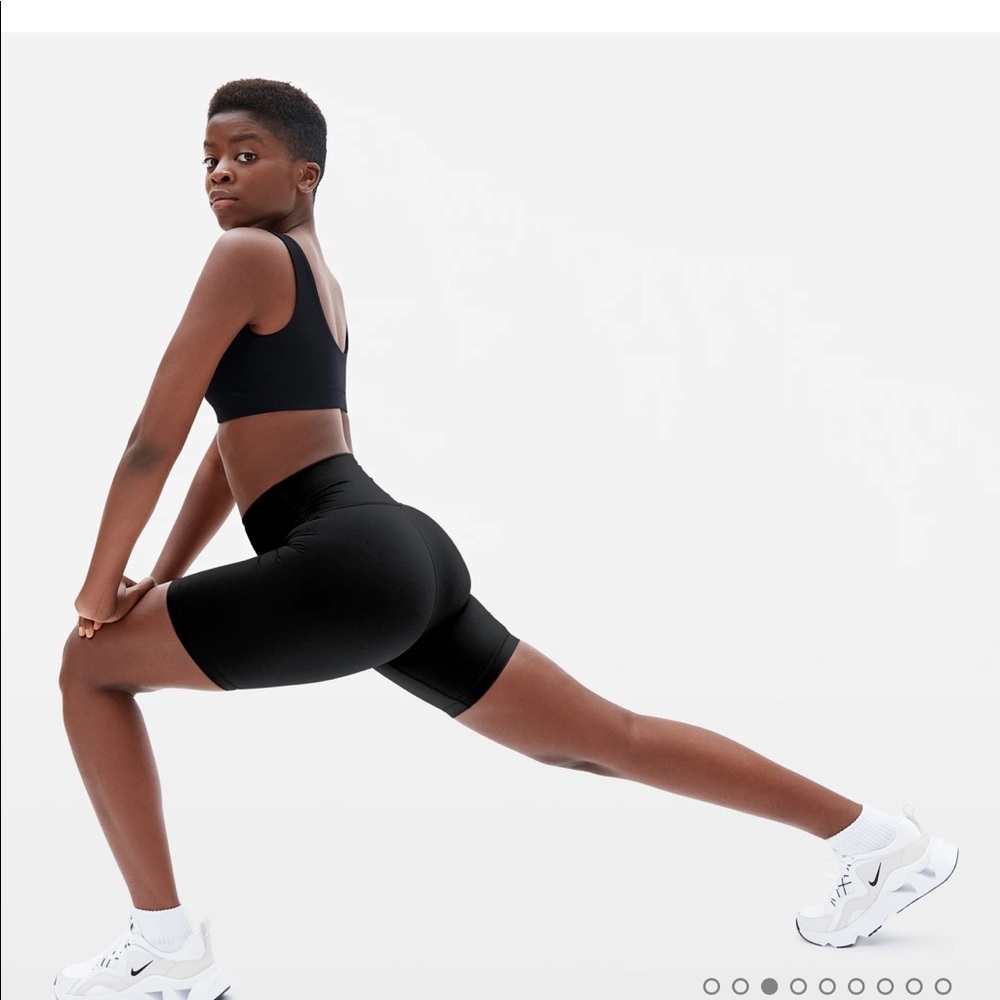 Everlane The Perform Bike Short